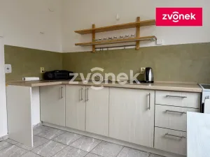 Pronájem bytu 1+1, Zlín - Kudlov, Žlutá, 40 m2