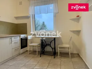 Pronájem bytu 1+1, Zlín - Kudlov, Žlutá, 40 m2