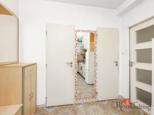 Prodej bytu 2+1, Praha - Modřany, K otočce, 53 m2