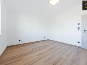 Prodej rodinného domu, Kamenné Žehrovice, K Rokli, 136 m2