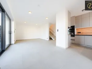 Prodej rodinného domu, Kamenné Žehrovice, K Rokli, 120 m2