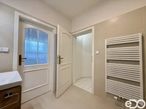 Pronájem bytu 3+kk, Praha, Granátová, 73 m2