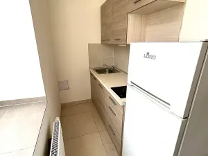 Pronájem bytu 1+kk, Praha - Zličín, Strojírenská, 32 m2