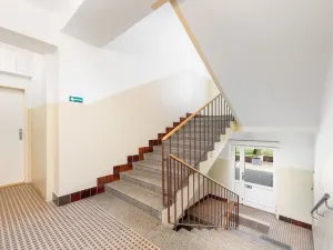 Prodej bytu 2+kk, Praha - Vršovice, Karpatská, 64 m2