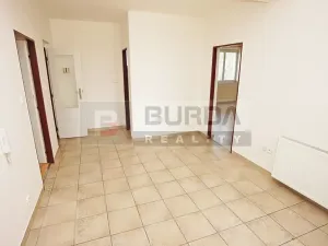 Pronájem kanceláře, Neratovice, 514 m2