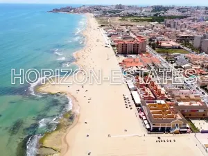 Prodej bytu 3+kk, Alicante, Španělsko, 65 m2