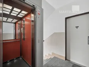 Prodej bytu 2+1, Praha - Libeň, náměstí Na Balabence, 53 m2