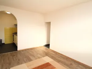 Pronájem bytu 2+kk, Praha, Novodvorská, 40 m2