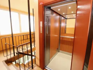 Pronájem bytu 2+kk, Praha, Novodvorská, 40 m2