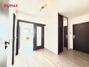 Prodej bytu 3+1, Kladno, Vašíčkova, 77 m2