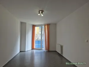 Pronájem bytu 2+1, Praha - Letňany, Zlonická, 48 m2