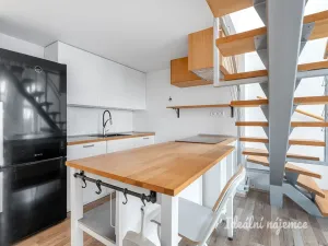 Pronájem bytu 2+kk, Praha - Lochkov, U sladovny, 63 m2