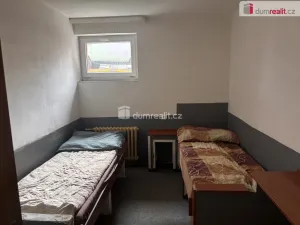 Pronájem atypického bytu, Praha - Horní Počernice, Mezi úvozy, 13 m2