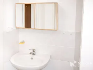 Pronájem bytu 1+kk, Praha - Karlín, K Olympiku, 35 m2