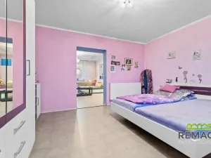 Prodej rodinného domu, Zlechov, 195 m2