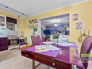 Prodej rodinného domu, Zlechov, 195 m2