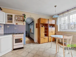 Prodej rodinného domu, Zlechov, 195 m2