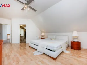 Prodej kanceláře, Praha, U zahrádek, 433 m2