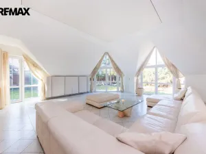 Prodej kanceláře, Praha, U zahrádek, 433 m2