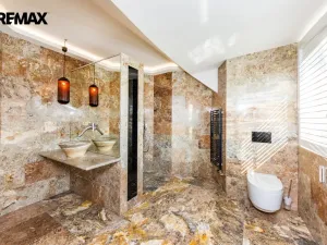 Prodej kanceláře, Praha, U zahrádek, 433 m2