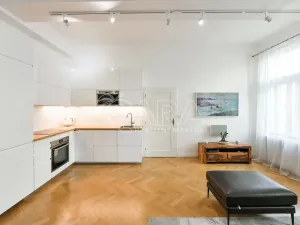 Pronájem bytu 3+kk, Praha - Žižkov, Jeronýmova, 66 m2