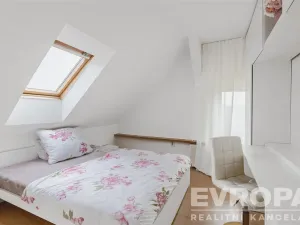 Prodej rodinného domu, Stará Huť, Družstevní, 142 m2
