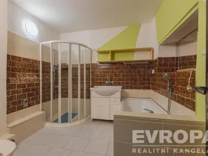 Prodej rodinného domu, Stará Huť, Družstevní, 142 m2