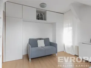 Prodej rodinného domu, Stará Huť, Družstevní, 142 m2