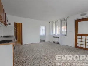 Prodej rodinného domu, Stará Huť, Družstevní, 142 m2