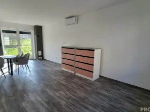 Pronájem rodinného domu, Znojmo, 82 m2