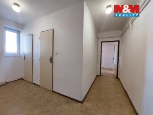 Prodej bytu 1+1, Klášterec nad Ohří - Miřetice u Klášterce nad Ohří, Pražská, 52 m2