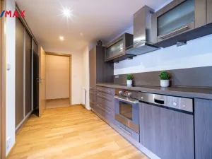 Pronájem bytu 1+1, Praha - Radlice, Pechlátova, 43 m2