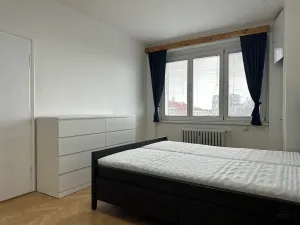 Pronájem bytu 2+kk, Praha - Žižkov, Na Ohradě, 48 m2