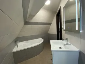 Pronájem bytu 2+kk, Teplice, J. K. Tyla, 80 m2