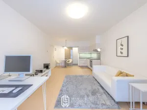 Pronájem bytu 2+kk, Olomouc, tř. Míru, 57 m2