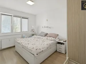 Pronájem bytu 2+1, Praha - Malešice, Nad úžlabinou, 53 m2