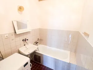 Prodej bytu 1+1, Znojmo, Loucká, 42 m2