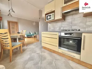 Prodej bytu 3+1, Teplice, Svojsíkova, 60 m2