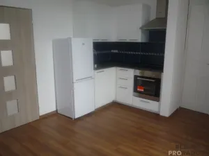 Pronájem bytu 2+kk, Kladno, Jeronýmova, 42 m2