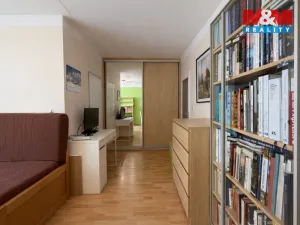 Prodej bytu 2+kk, Praha - Stodůlky, Běhounkova, 38 m2