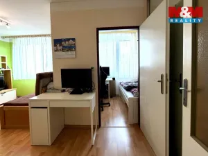 Prodej bytu 2+kk, Praha - Stodůlky, Běhounkova, 38 m2