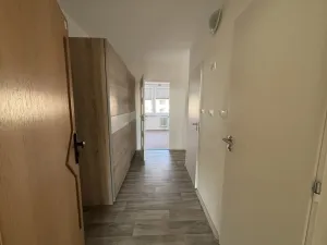 Pronájem bytu 2+kk, Kladno - Kročehlavy, Benešovská, 40 m2