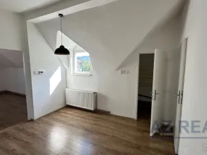 Pronájem bytu 2+1, Liberec, Dobrovského, 65 m2