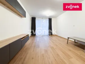 Pronájem bytu 1+kk, Zlín, Nad Stráněmi, 37 m2
