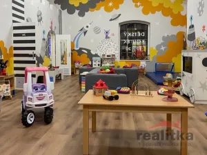 Pronájem kanceláře, Opava - Město, U Fortny, 144 m2