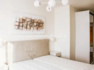 Pronájem bytu 2+kk, Praha - Vysočany, Střídavá, 52 m2