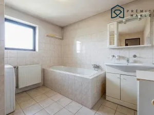 Prodej rodinného domu, Liběšice - Dobříčany, 200 m2