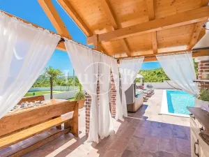 Prodej vily, Zadar, Chorvatsko, 410 m2