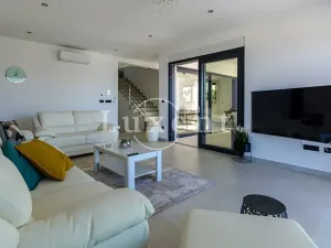 Prodej vily, Rogoznica, Chorvatsko, 280 m2