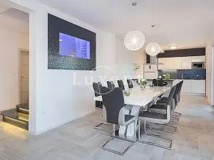 Prodej rodinného domu, Rogoznica, Chorvatsko, 400 m2